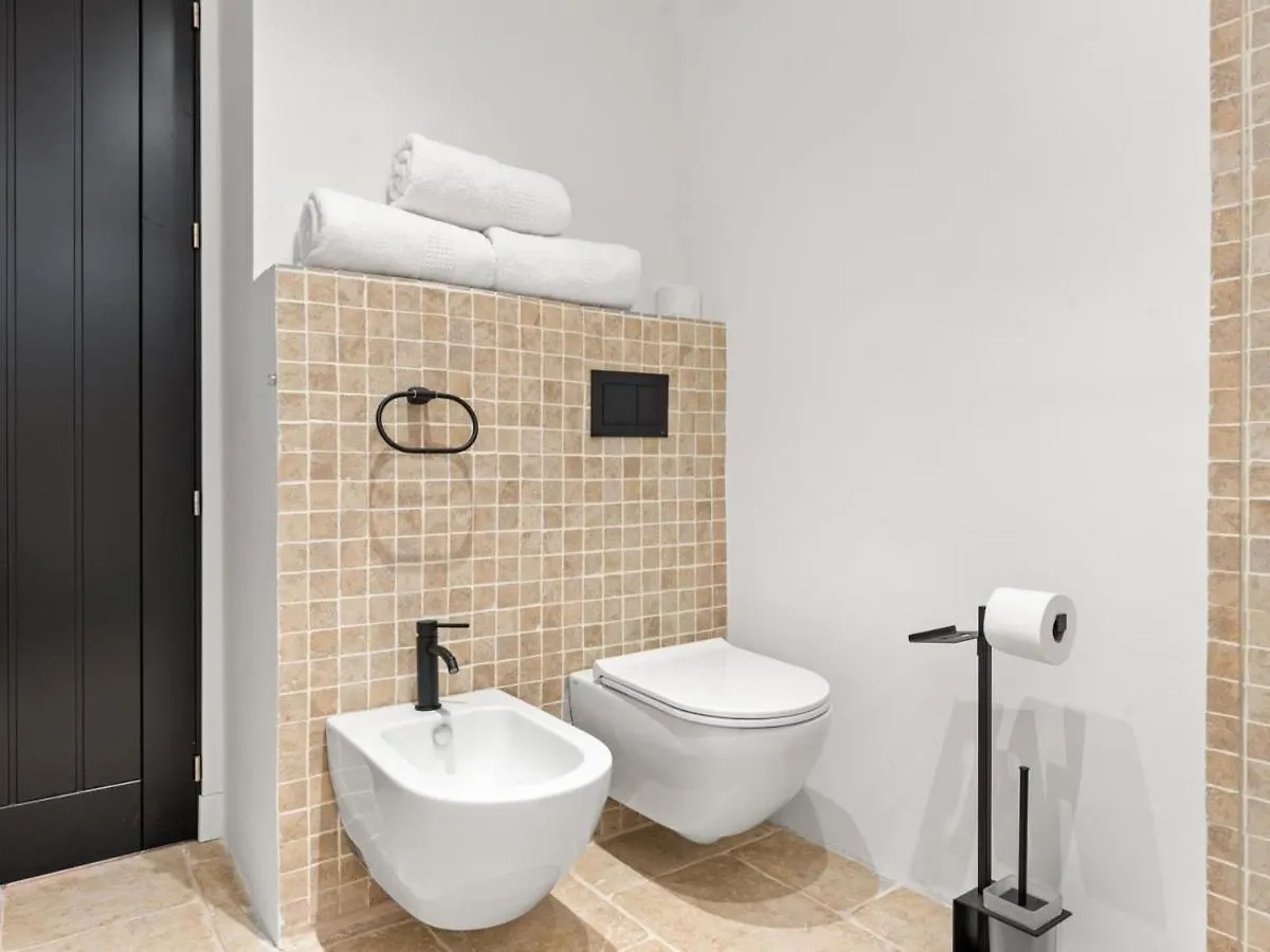 Frontline Mediterranean Escape Marbella Daire