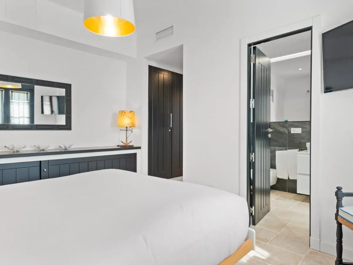 Frontline Mediterranean Escape Marbella