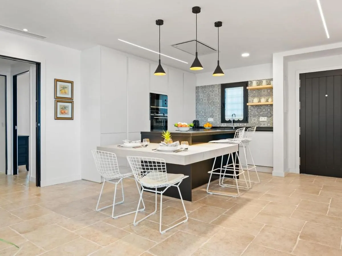 Apartment Frontline Mediterranean Escape Marbella